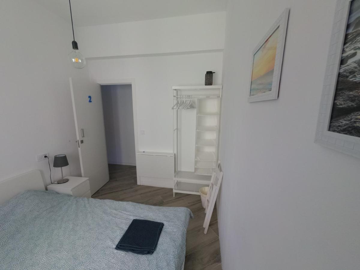 Room With Private Bathroom - Vivienda Vacacional Out Of Blue Santa Cruz de la Palma  Exteriér fotografie