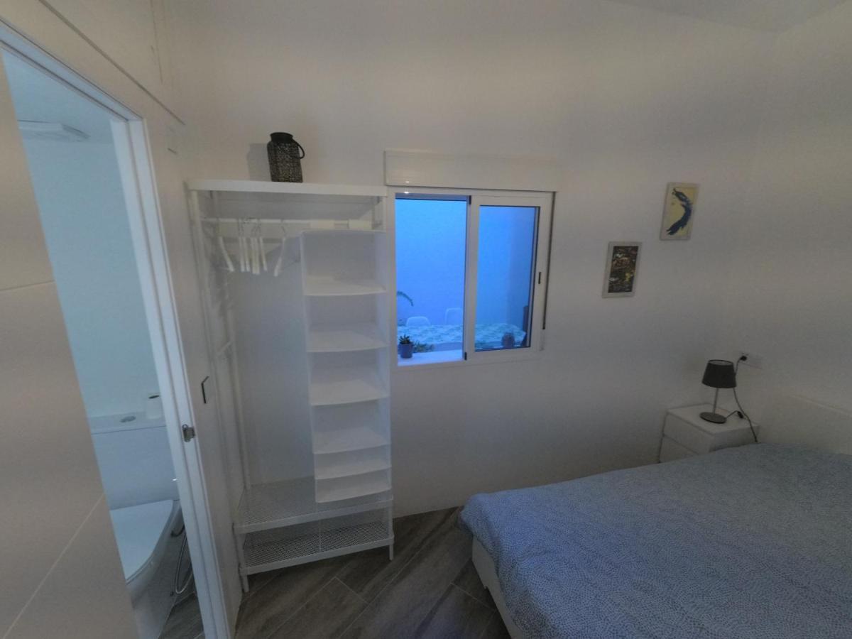Room With Private Bathroom - Vivienda Vacacional Out Of Blue Santa Cruz de la Palma  Exteriér fotografie