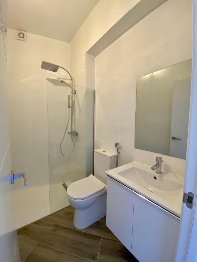 Room With Private Bathroom - Vivienda Vacacional Out Of Blue Santa Cruz de la Palma  Exteriér fotografie
